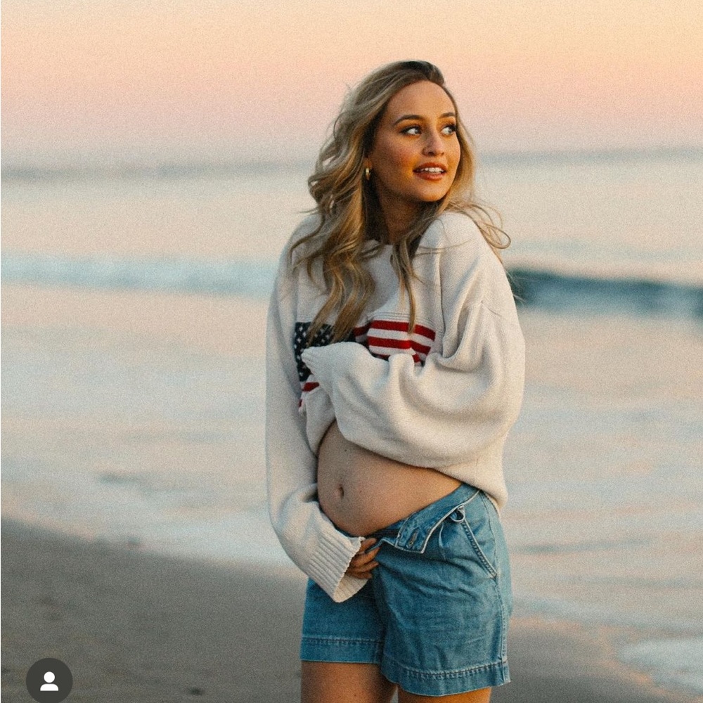 Kristin John’s USA sweater GREY